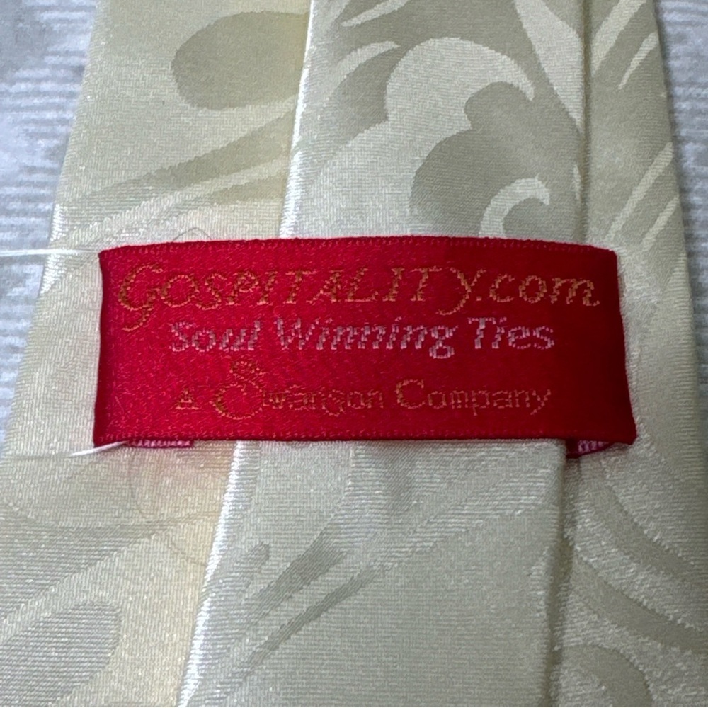 NWT Gospitality Ivory & Black Jesus Crown Of Thorns Men's Tie - Picture 3 of 8